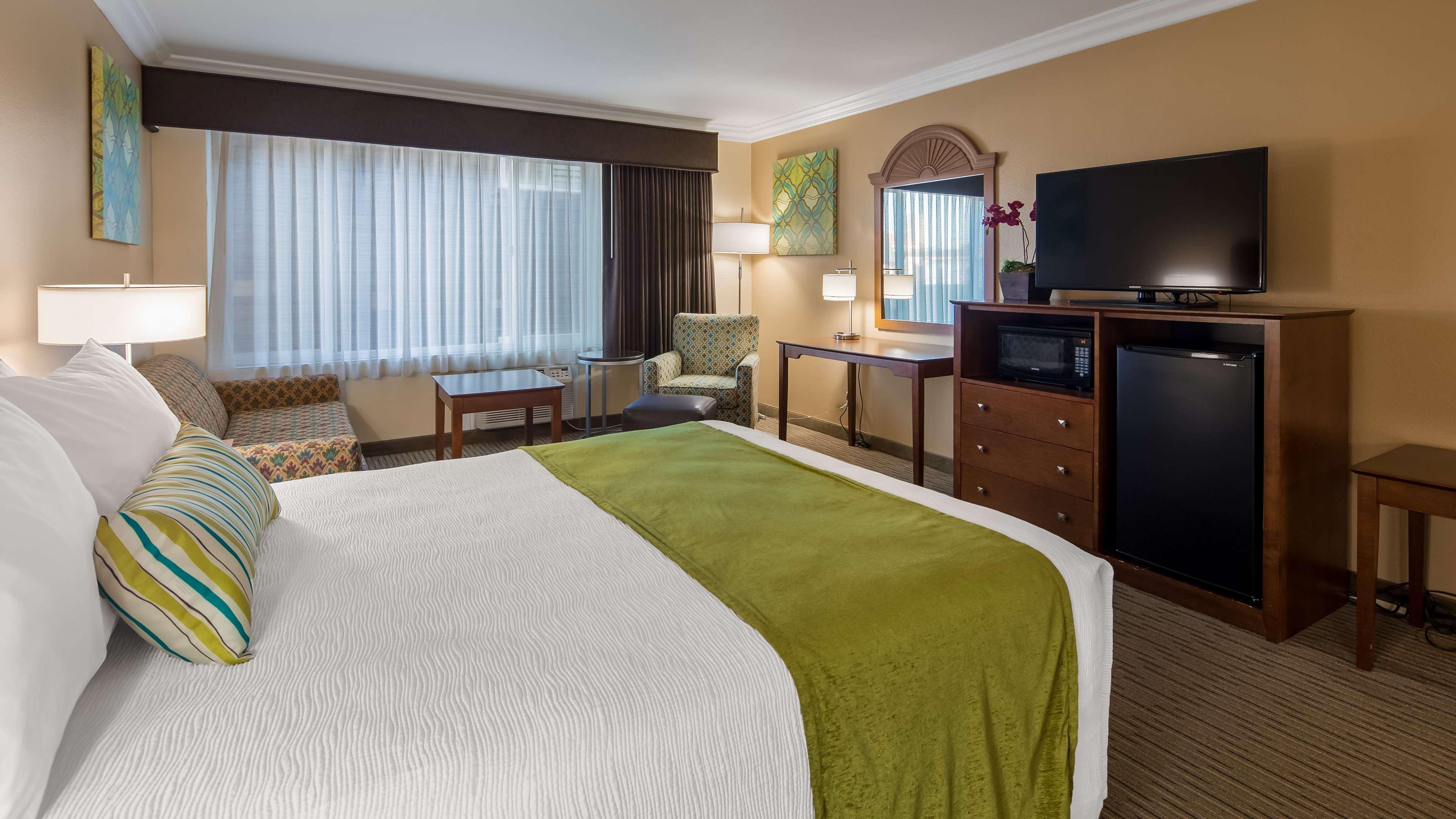 Best Western Harbour Inn & Suites Huntington - Сансет-Біч Екстер'єр фото