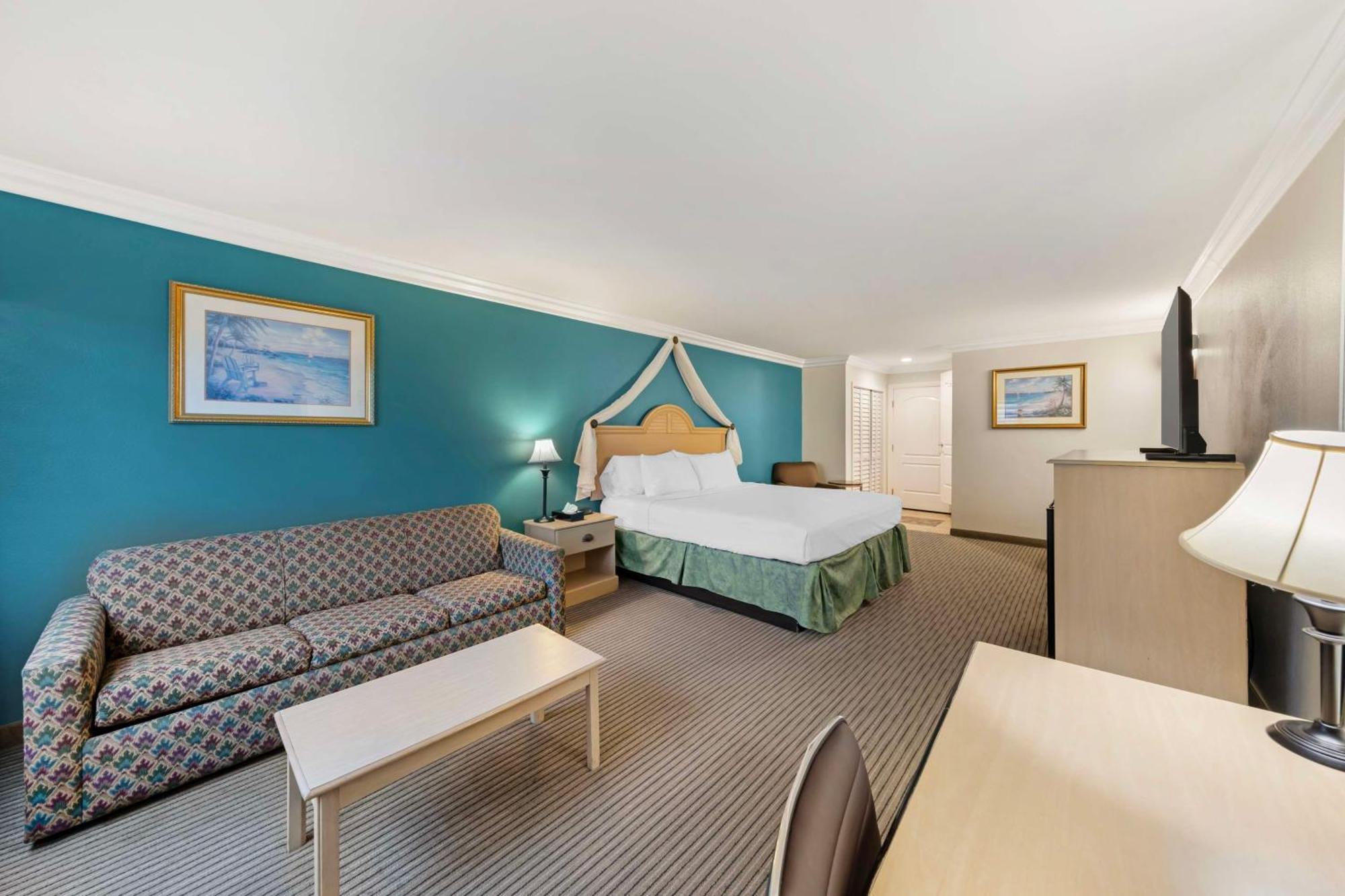 Best Western Harbour Inn & Suites Huntington - Сансет-Біч Екстер'єр фото